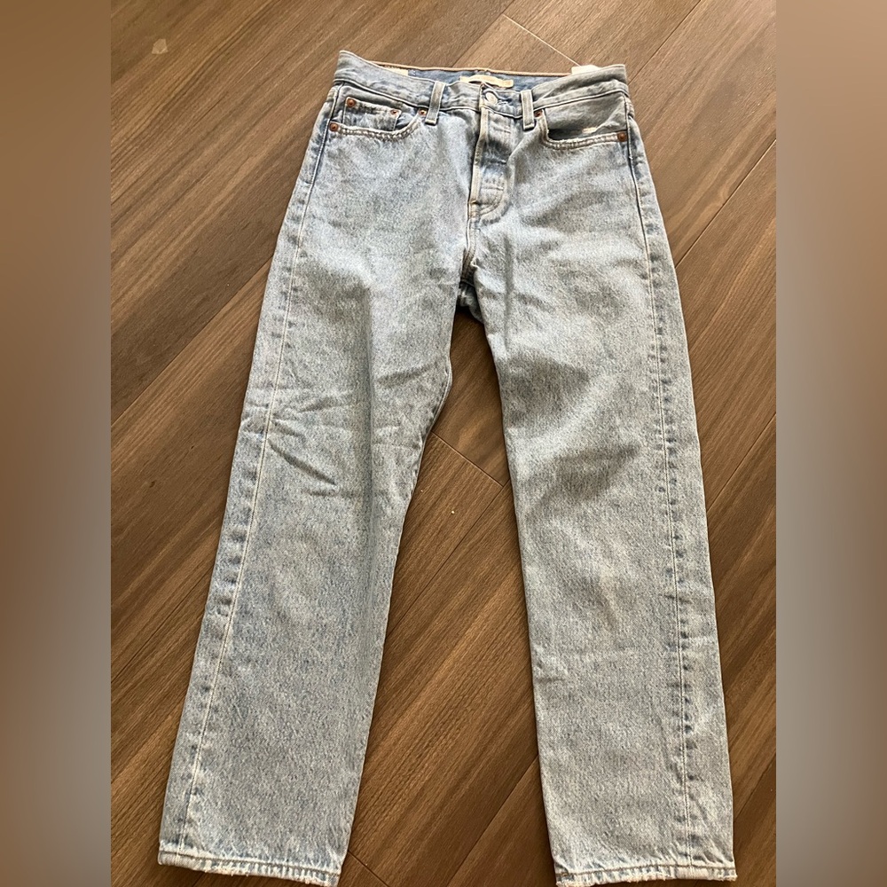 Levi’s Light Wash Straight Leg Jeans